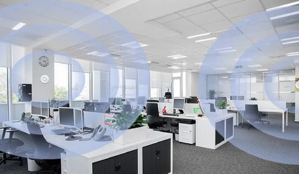 مزایای اکسس پوینت‌های وایرلس در محیط‌های اداری | افزایش سرعت، امنیت و بهره‌وری